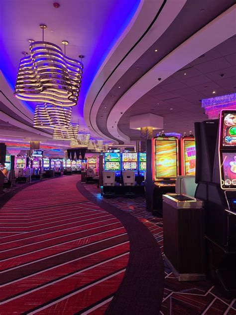 live casino 900 packer avenue/